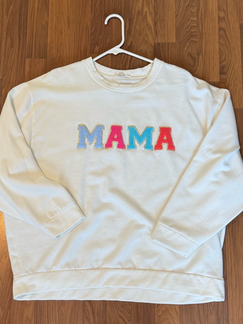 White 'MAMA' Crew Sweatshirt with Multicolor Appliqué